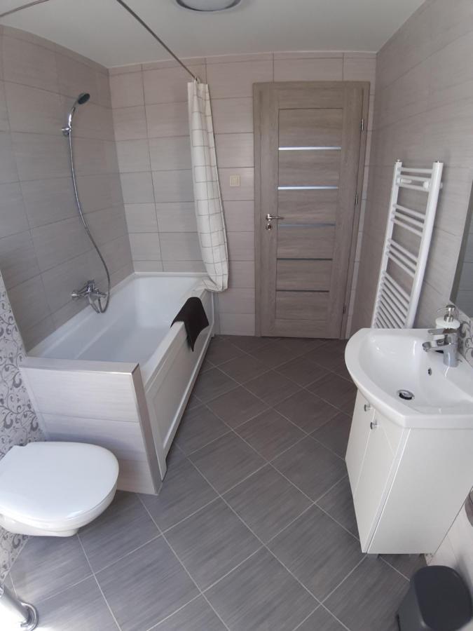 Profi Keco Apartman Balatonalmadi Ngoại thất bức ảnh