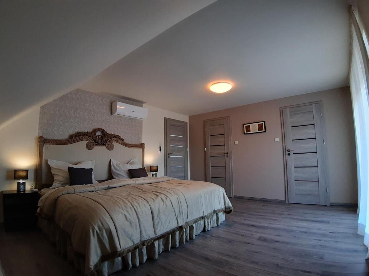Profi Keco Apartman Balatonalmadi Ngoại thất bức ảnh